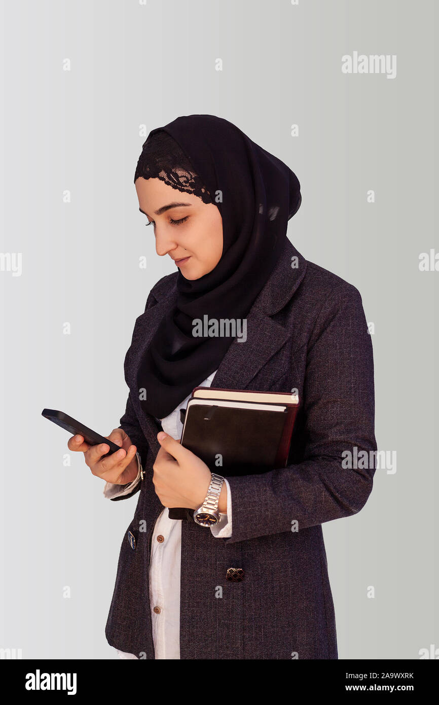 Arab female business suit hi-res stock photography and images - Alamy