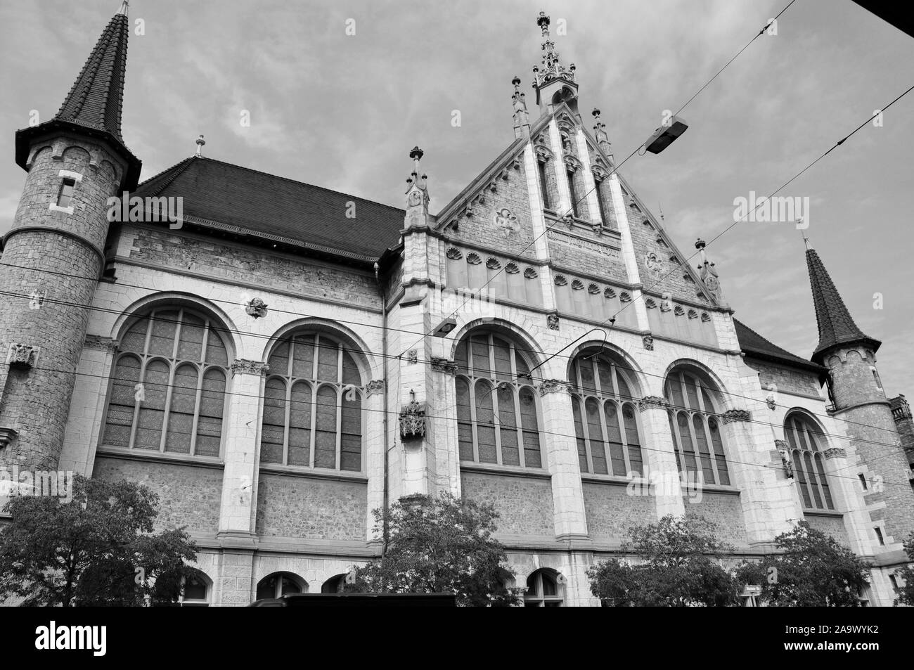 Zürichcity The Swiss National Museum shows the history and culture of