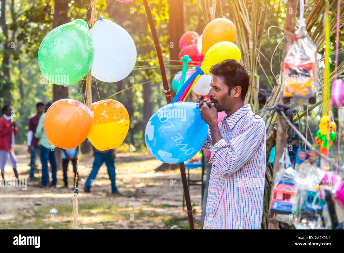 Balloon Vendor Stock Photos & Balloon Vendor Stock Images Alamy