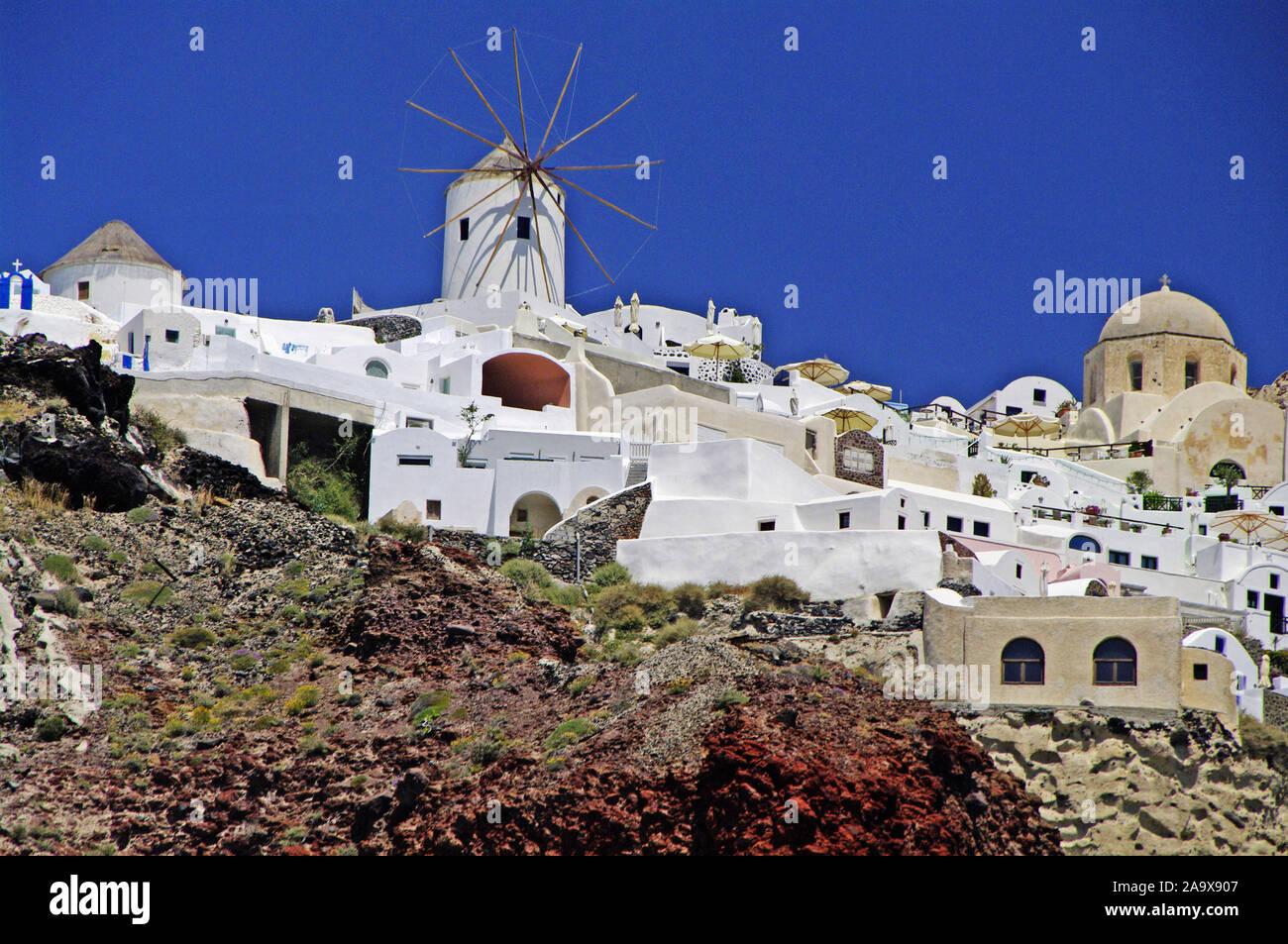 Europa, Griechenland, Kykladen, Windmühe auf Santorin Stock Photo