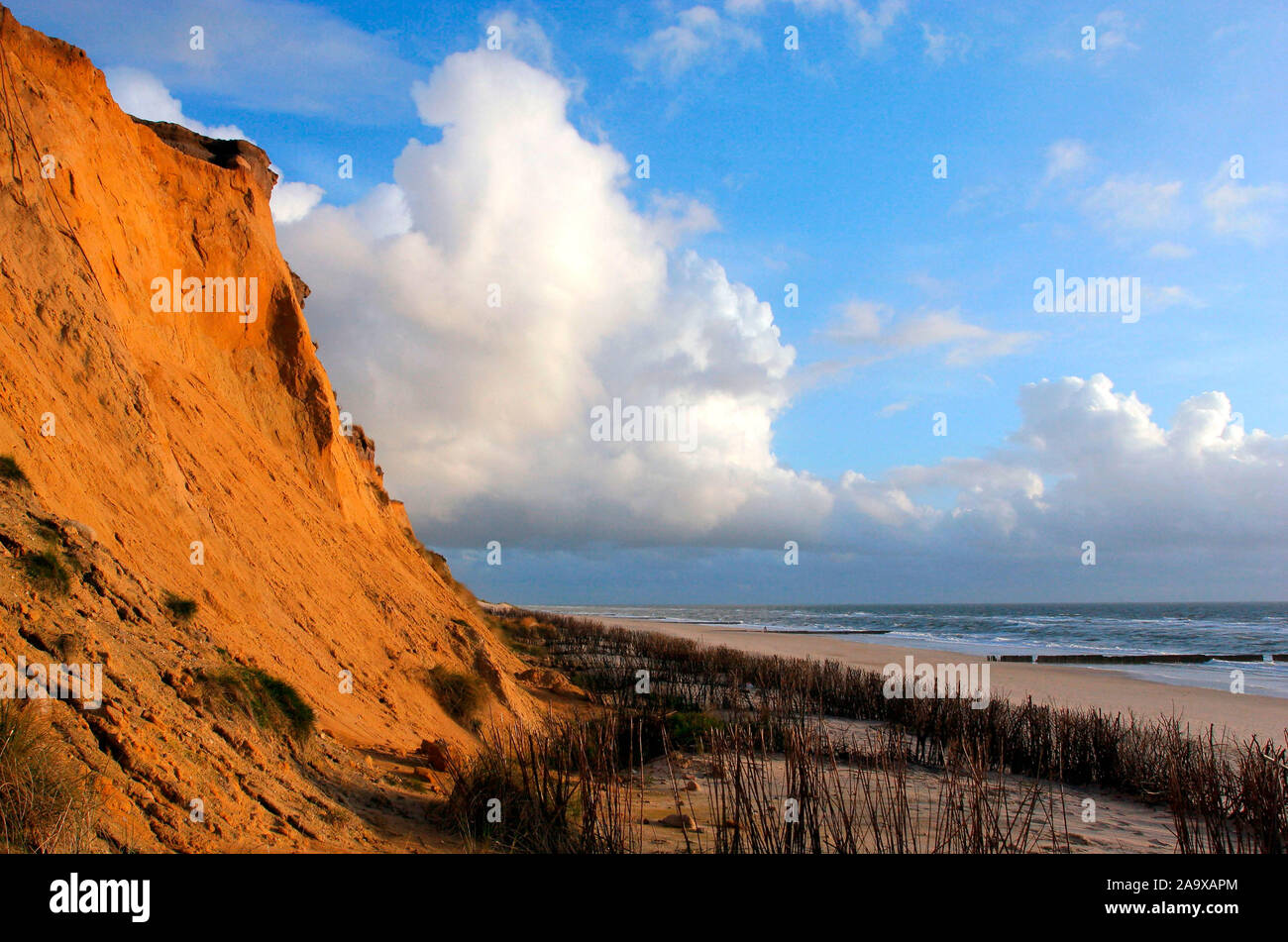 Rotes Kliff am Abend, Insel Sylt, Schleswig Holstein, Deutschland, Nordseeküste,  Red Cliff on Island Sylt, Northseacoast, Schleswig Holstein, Germany Stock Photo