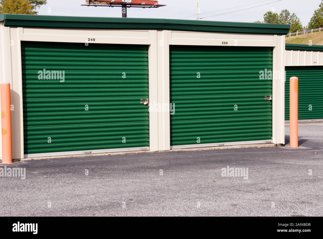 Commercial mini hires stock photography and images Alamy