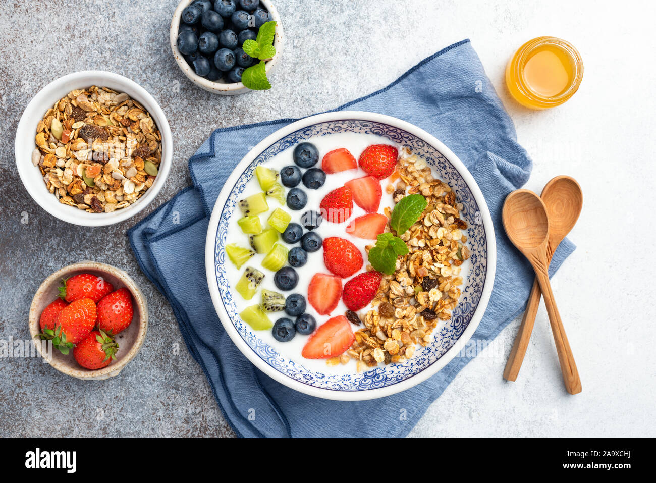 Healthy food and lifestyle hi-res stock photography and images - Alamy