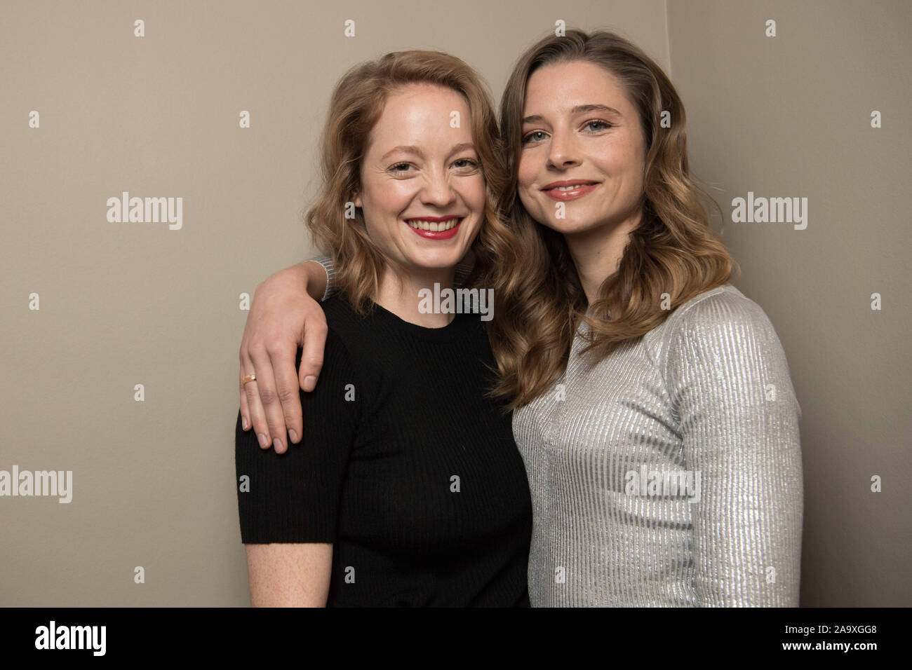 Berlin, Germany. 18th Nov, 2019. The actresses Leonie Benesch (l) and Svenja Jung at an interview appointment on the occasion of the Netflix series 'Time of Secrets'. Credit: Jörg Carstensen/dpa/Alamy Live News Stock Photo