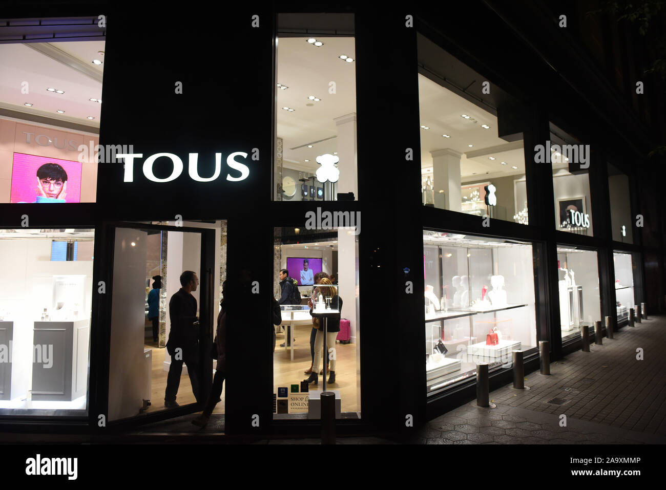 TOUS opens a flagship store in Artz Pedregal - TOUS News