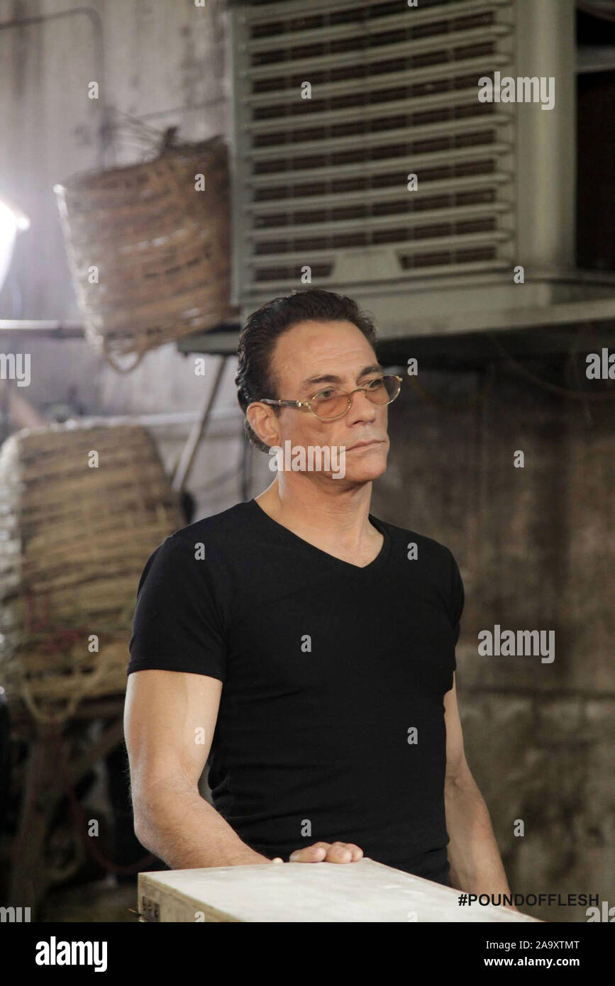 JEAN-CLAUDE VAN DAMME in POUND OF FLESH (2015), directed by ERNIE  BARBARASH. Credit: ACE ENTERTAINMENT / Album Stock Photo - Alamy