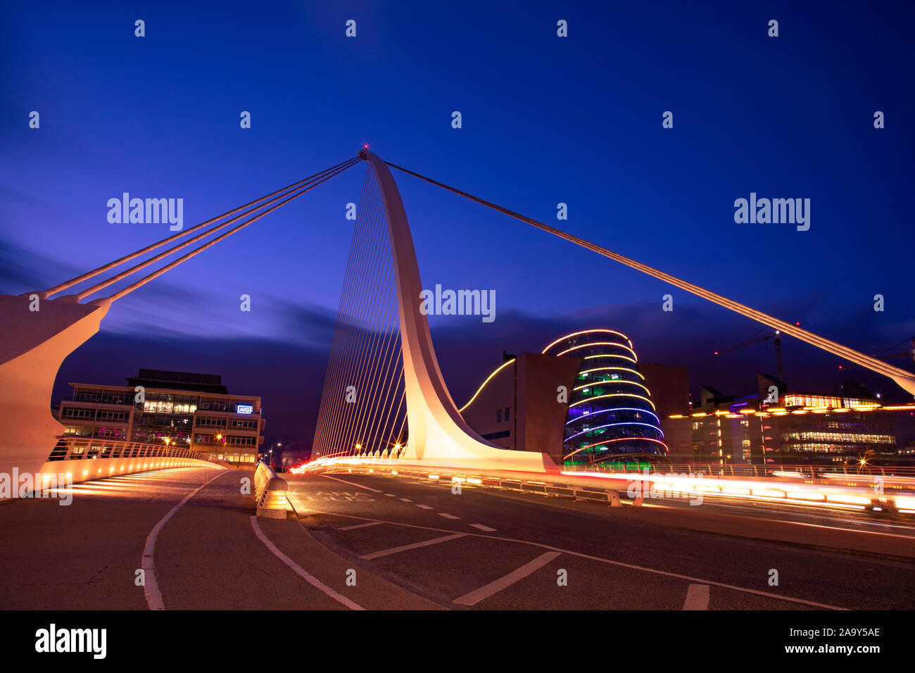 The Samuel Beckett Bridge over the river Liffey, Dublin at night Stock ...