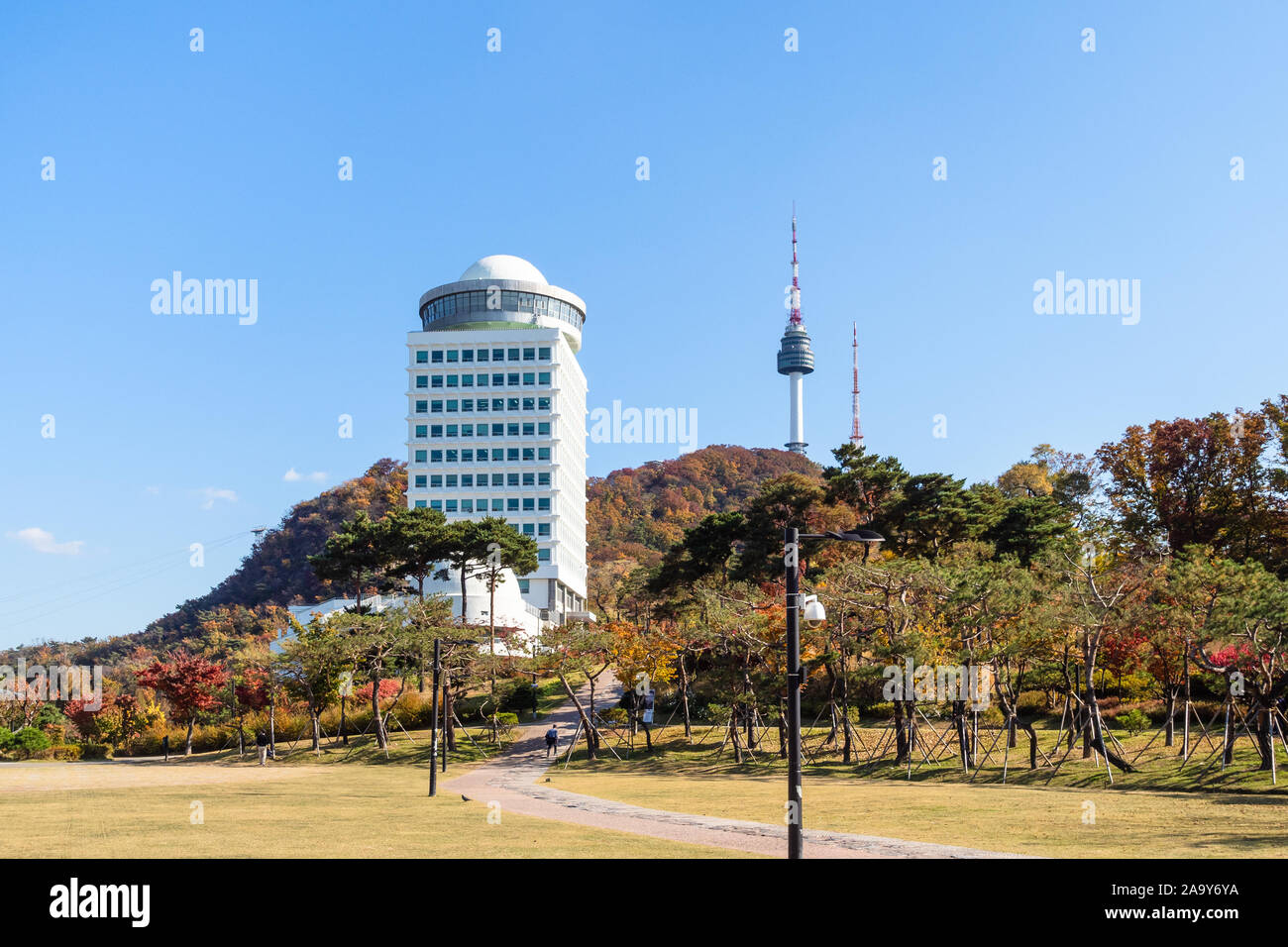 SEOUL, SOUTH KOREA, NOVEMBER 4, 2019 visitor walk to building of Seoul