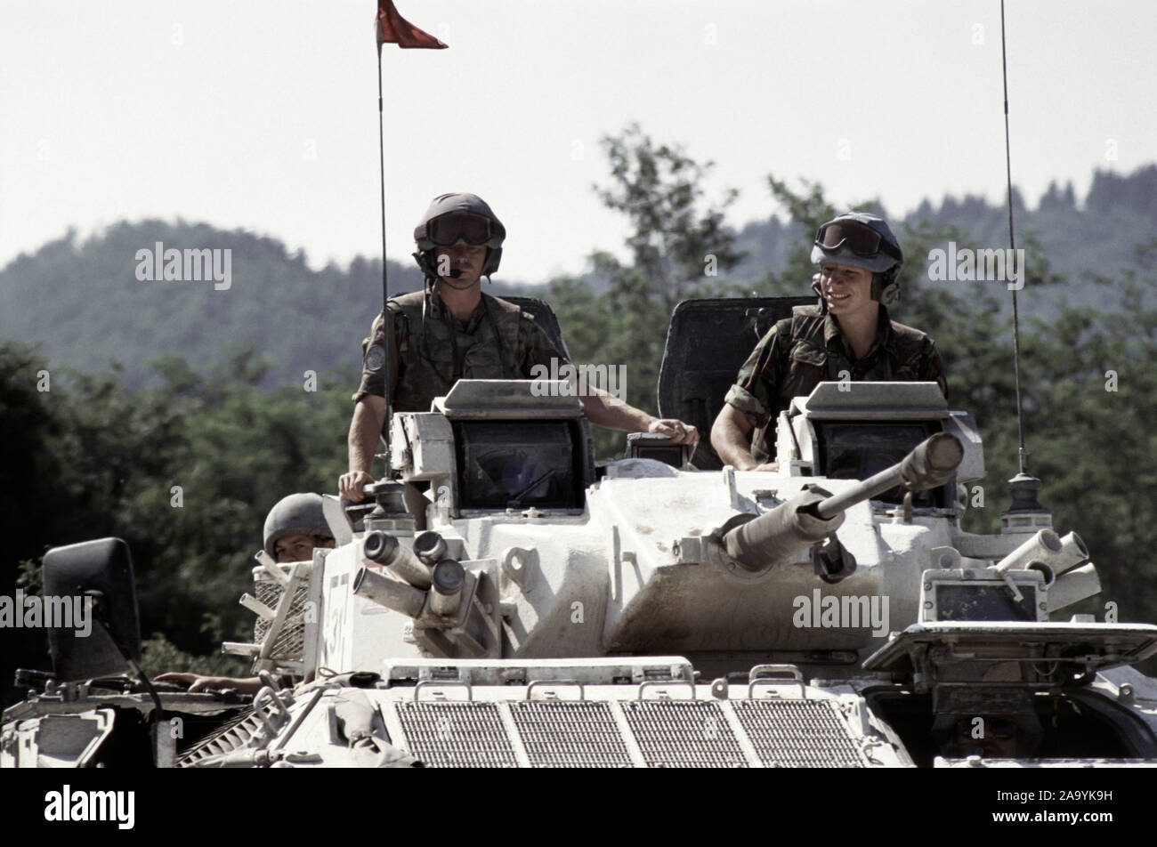 10th July 1993 During the war in Bosnia: British soldiers of the Cheshire Regiment in their Warrior MCV on Route Diamond, outside Gornji Vakuf. Stock Photo