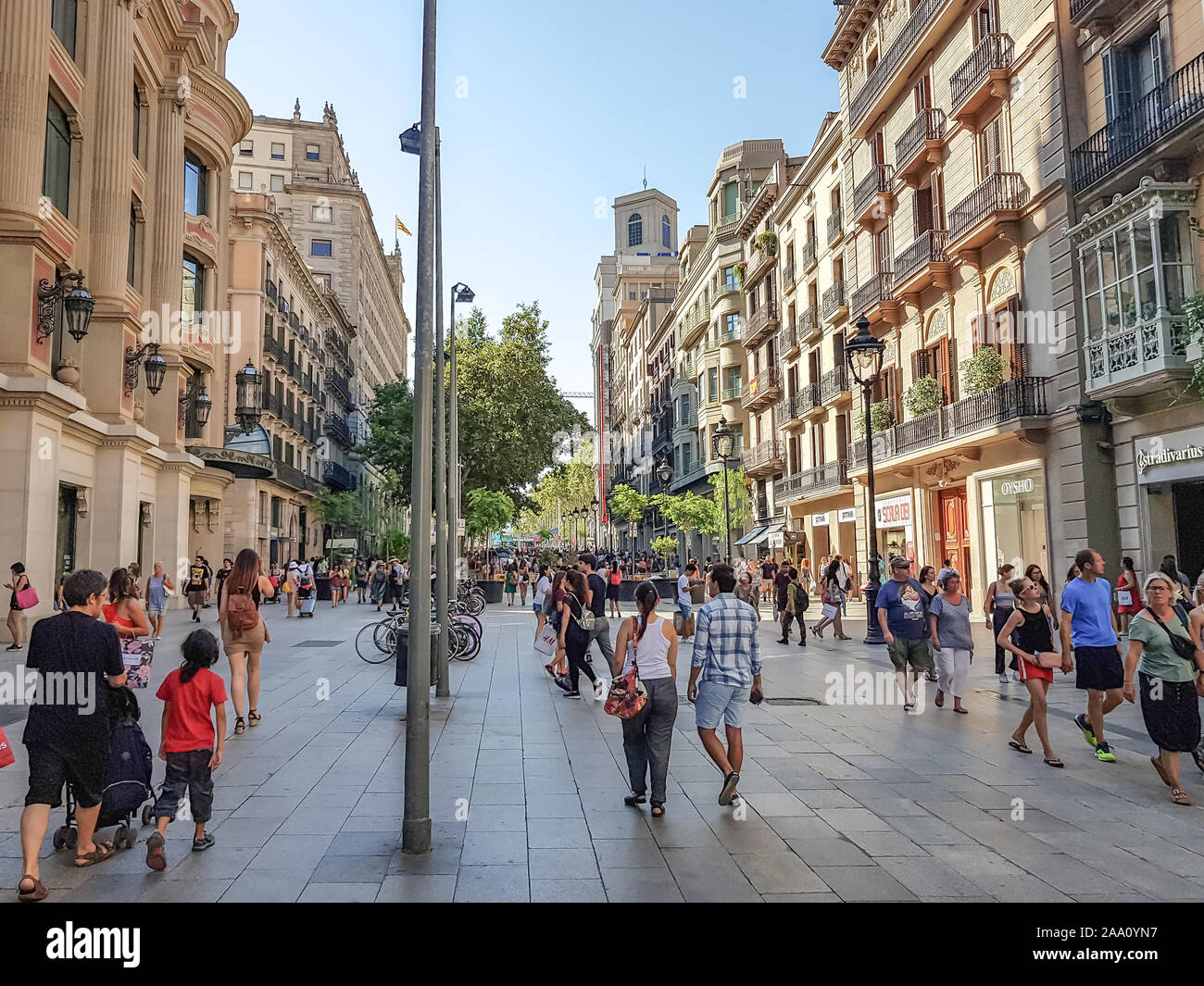 BARCELONA,SPAIN - JUL 19, 2018: Portal de l'Angel street. Portal de l'Angel  is a street in central Barcelona, popular with tourists and locals alike  Stock Photo - Alamy