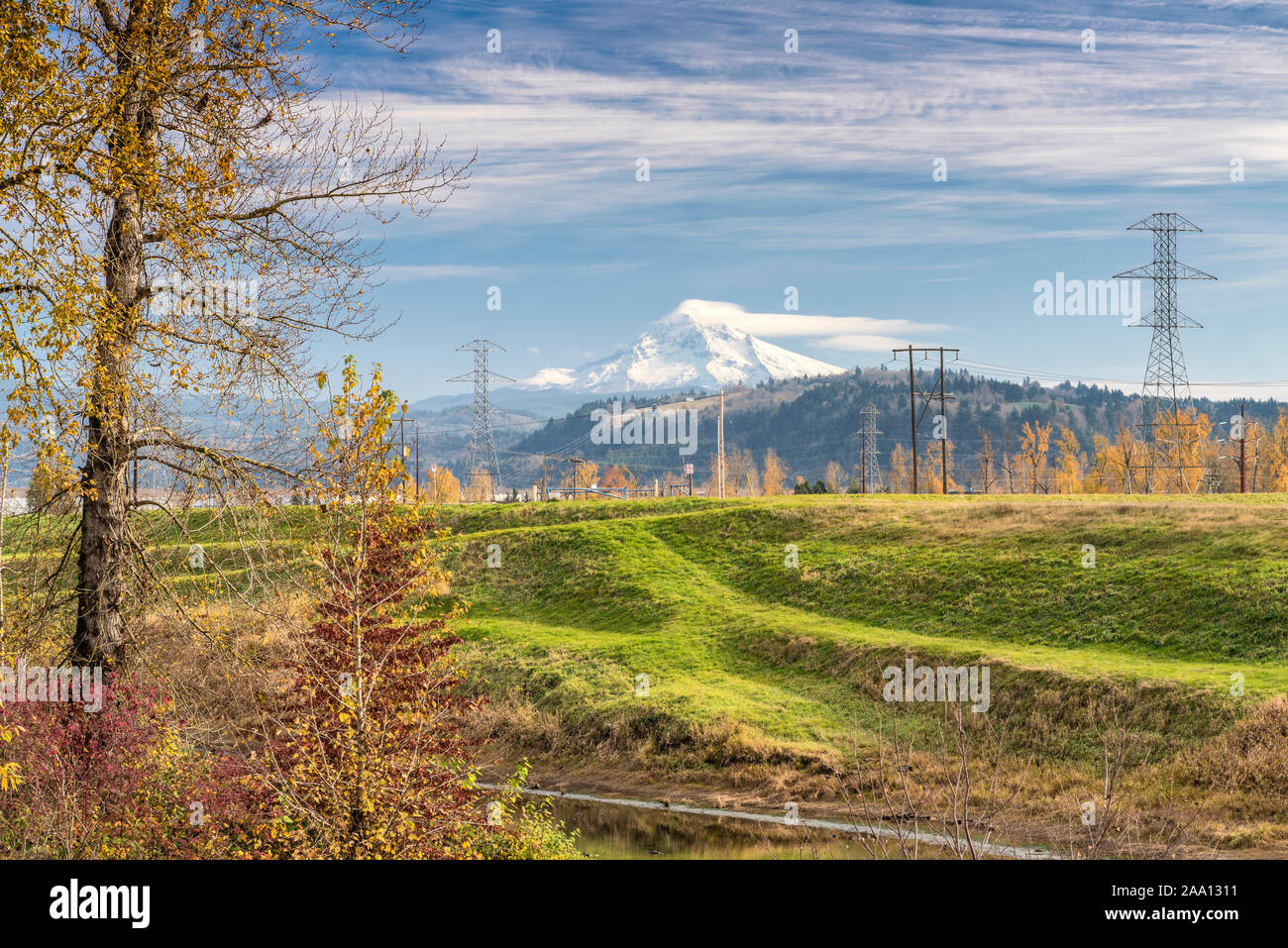 Autumn colors in a landscape with Mt. Hood Oregon state Stock Photo Alamy