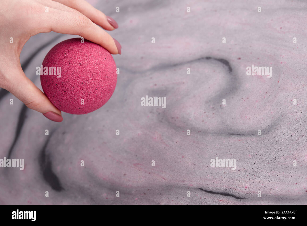Bath bomb hires stock photography and images Alamy