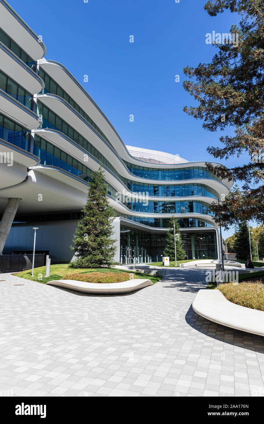 Apple's Central & Wolfe Campus (AC3), Sunnyvale, California Stock Photo