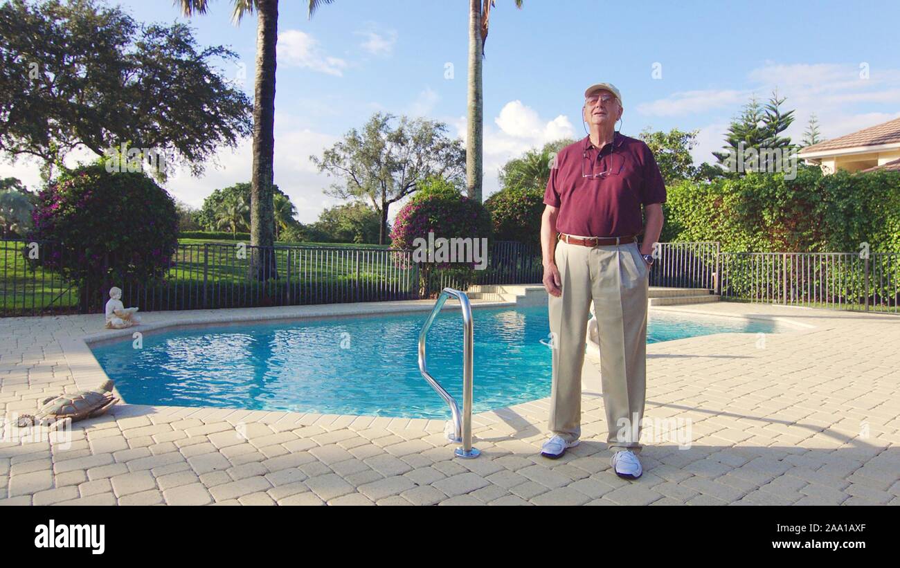 SCANDALOUS THE UNTOLD STORY OF THE NATIONAL ENQUIRER, (aka SCANDALOUS