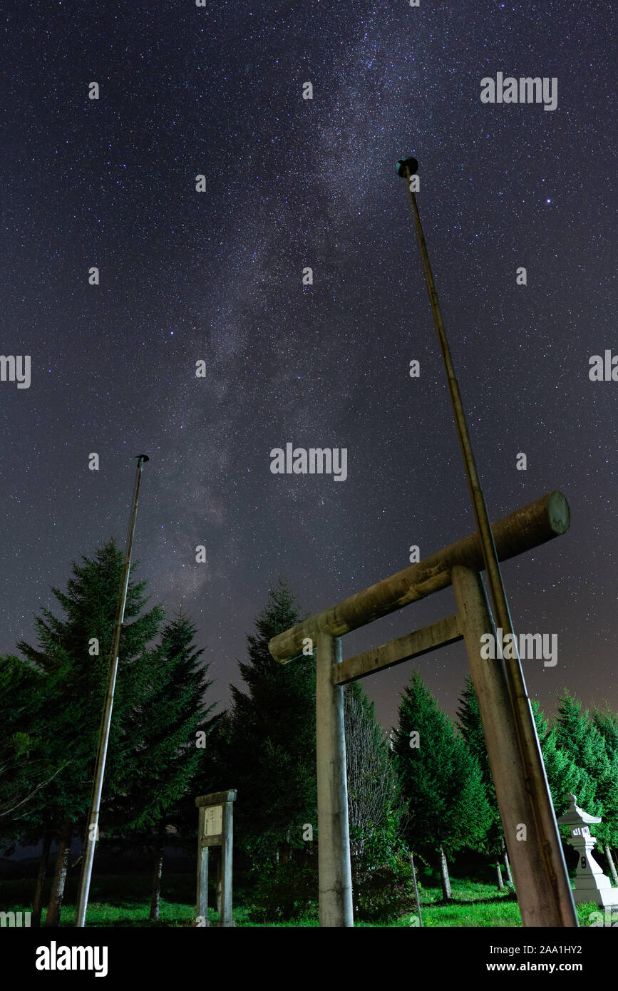 The milky way and starry sky life hi-res stock photography and images ...