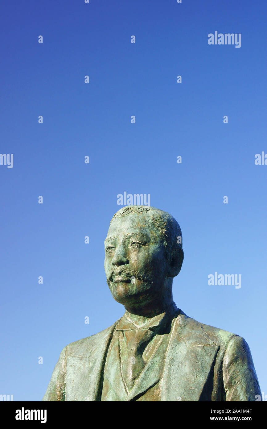 Statue of Natsume Souseki Stock Photo Alamy