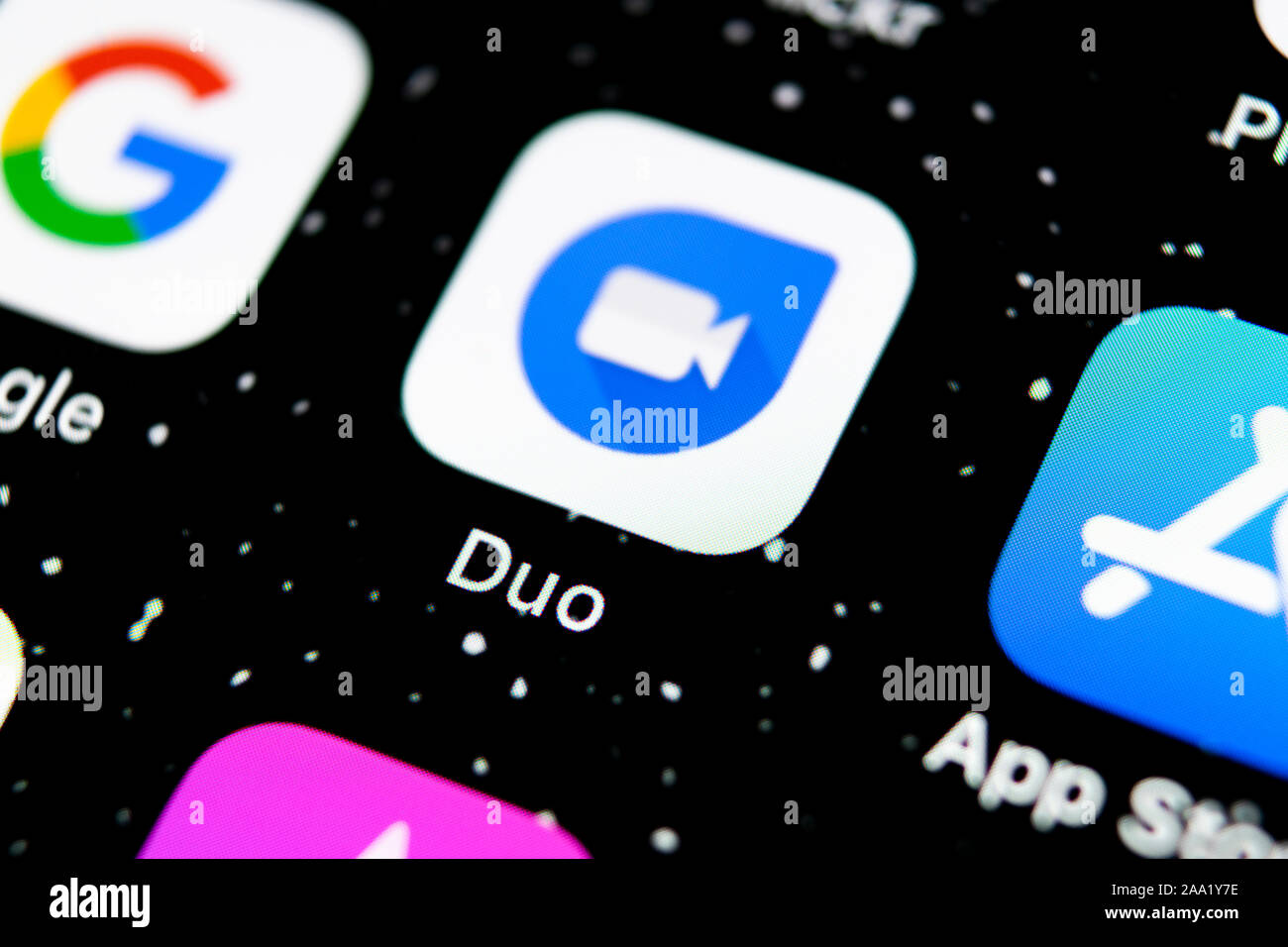 Sankt Petersburg Russia February 3 19 Google Duo Application Icon On Apple Iphone X Smartphone Screen Close Up Google Duo App Icon Social Netw Stock Photo Alamy