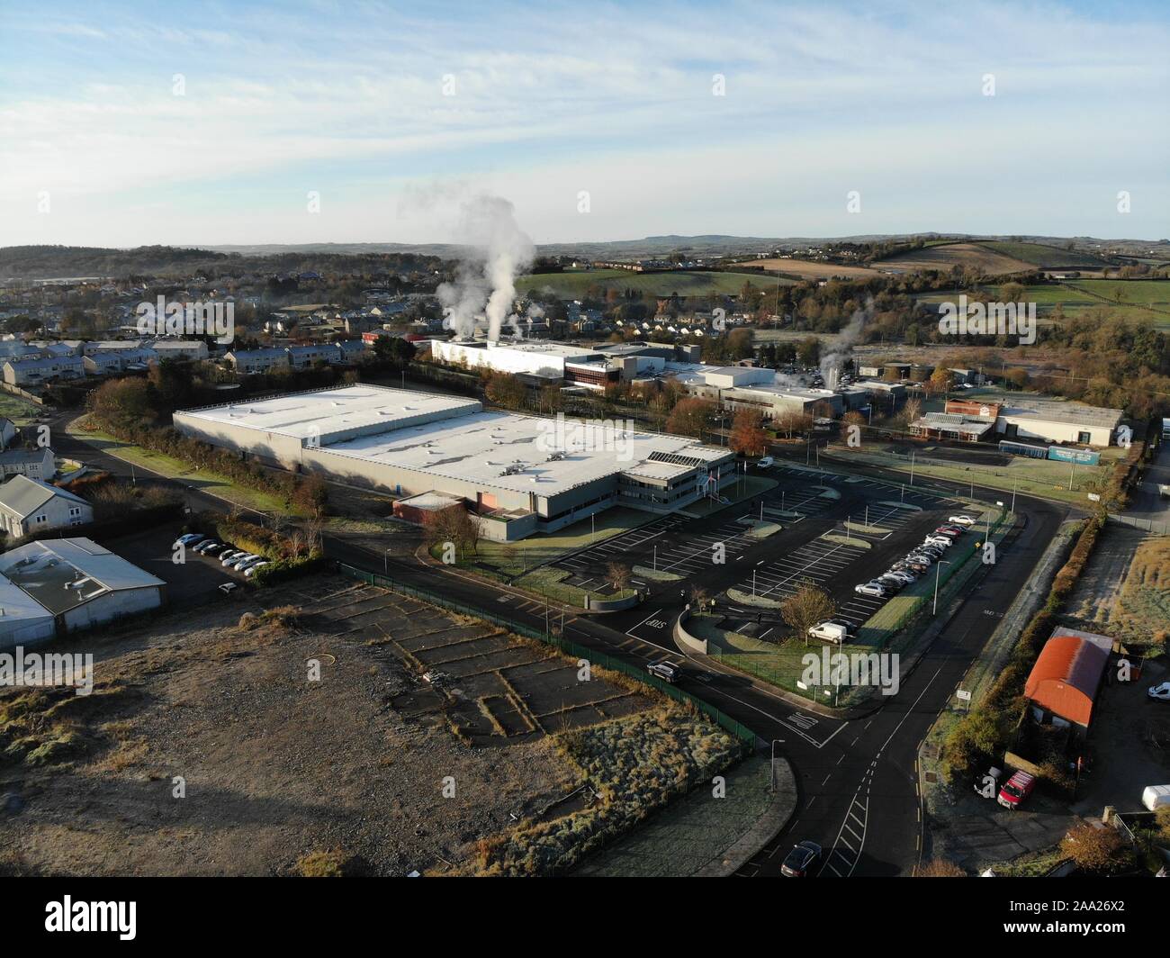 (191119) -- DUBLIN, Nov. 19, 2019 (Xinhua) -- Aerial photo taken on Nov. 18, 2019 shows an infant formula production factory in Monaghan, northeast Ireland. A ceremony to mark the completion of the construction of the infant formula production factory by a Chinese company was held in Ireland's northeast County Monaghan on Monday. Located in Carrickmacross, the second largest town in County Monaghan, the new factory with an investment of over 20 million euros (about 22 million U.S. dollars), which is fully funded by Shanghai Newbaze Dairy Product Co., Ltd. (SNDP), a private infant formula pr Stock Photo