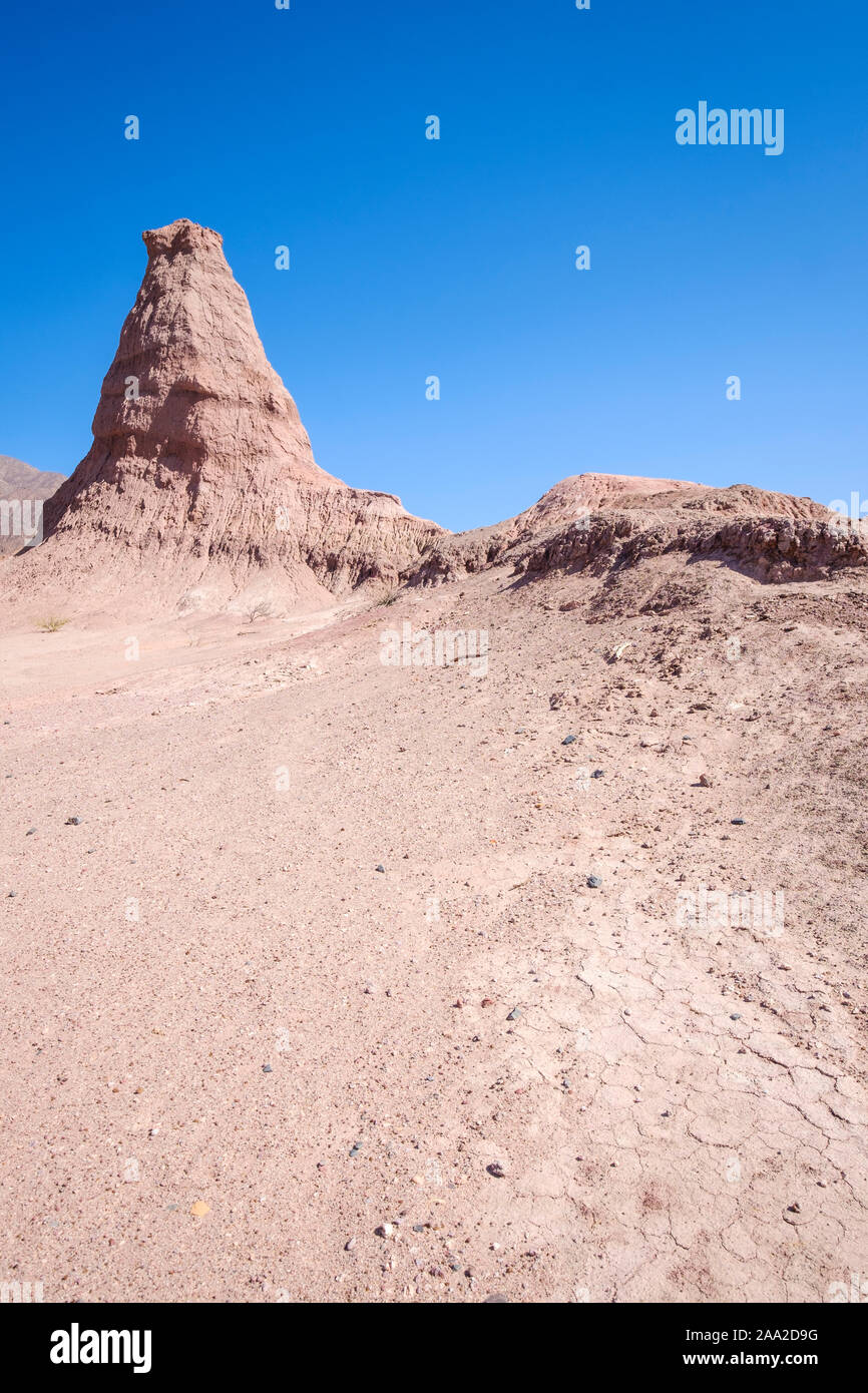 Geological formation called El Obelisco (The Obelisk) at the Quebrada de las Conchas, Cafayate, Argentina Stock Photo