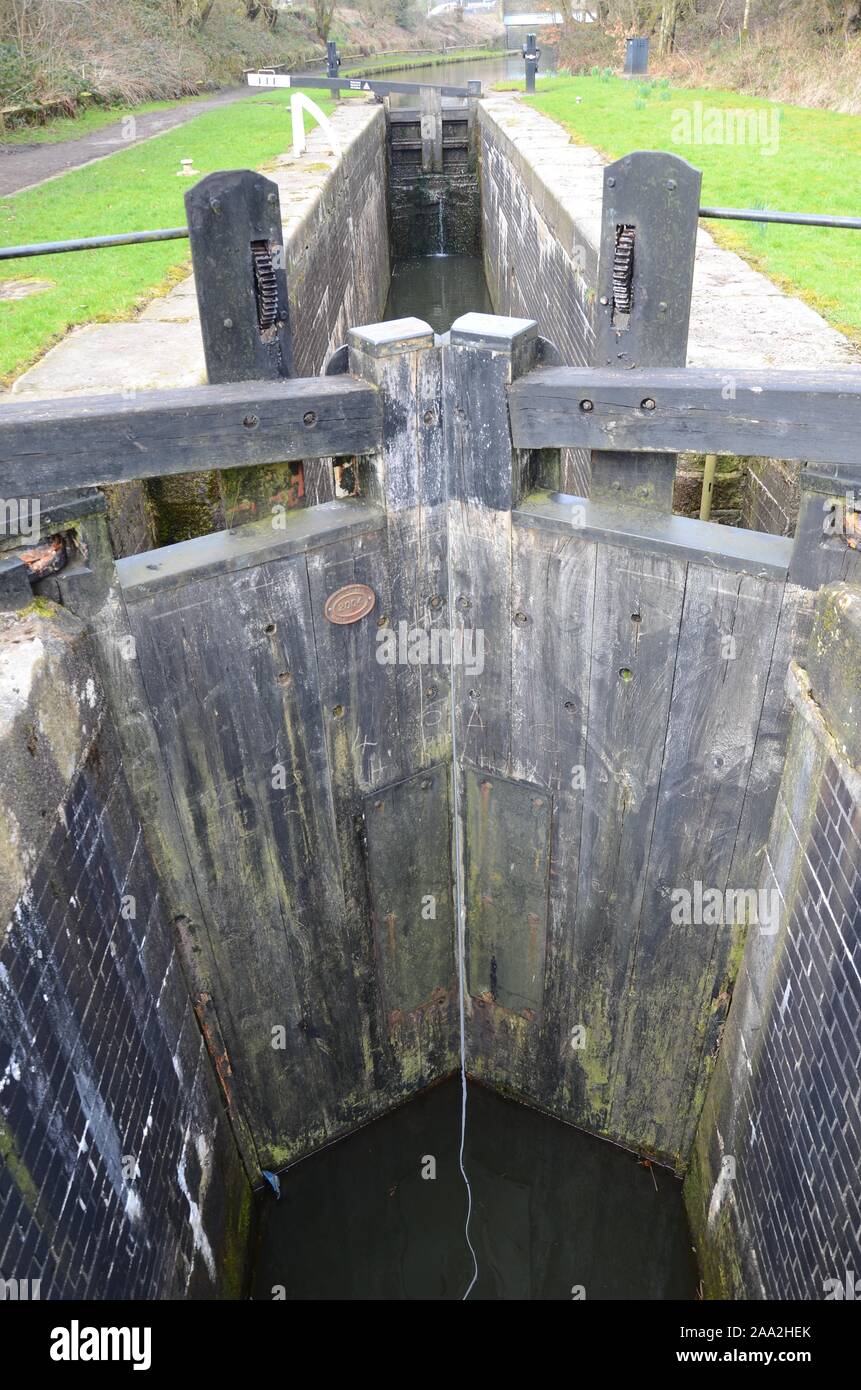 mechanical system, canal lock gates Stock Photo Alamy