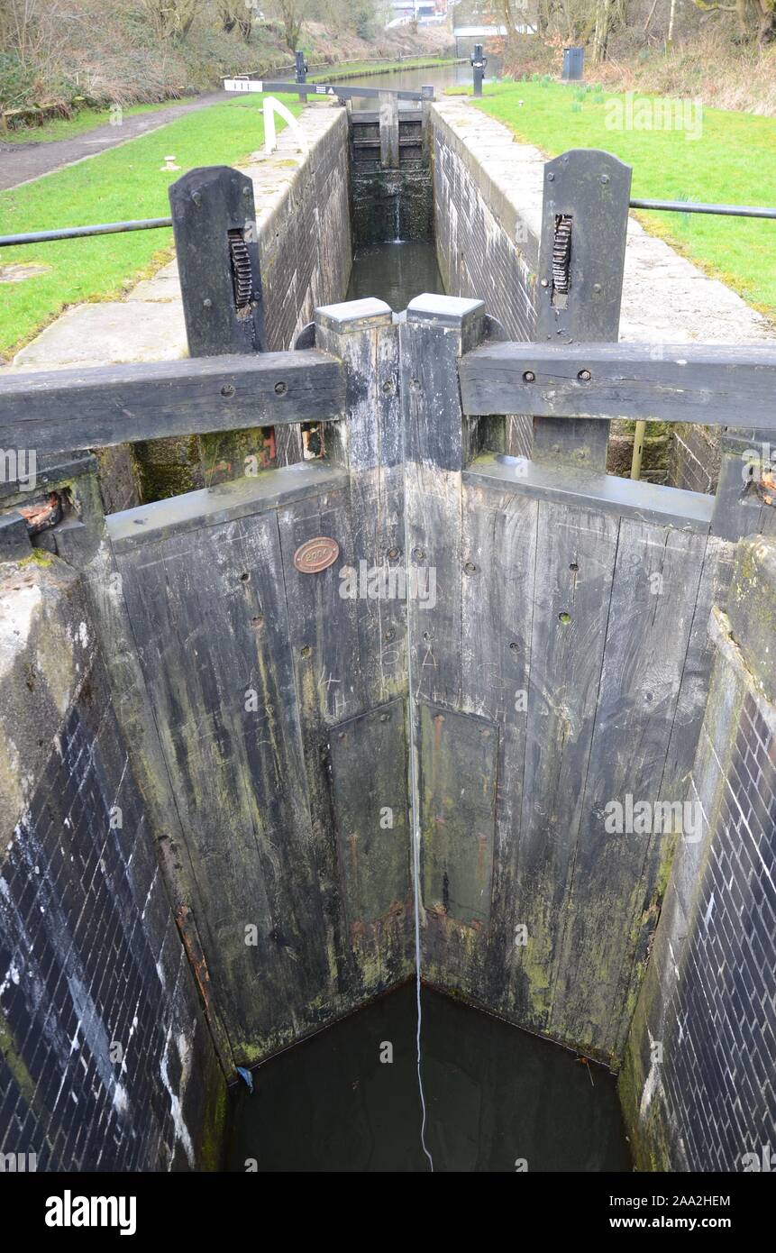 mechanical system, canal lock gates Stock Photo Alamy