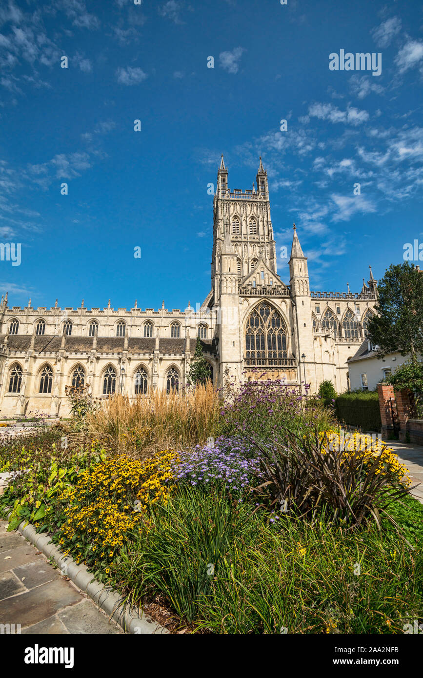 Gloucester Cathedral,  gardens, flower display,  Gloucestershire, England, UK Stock Photo