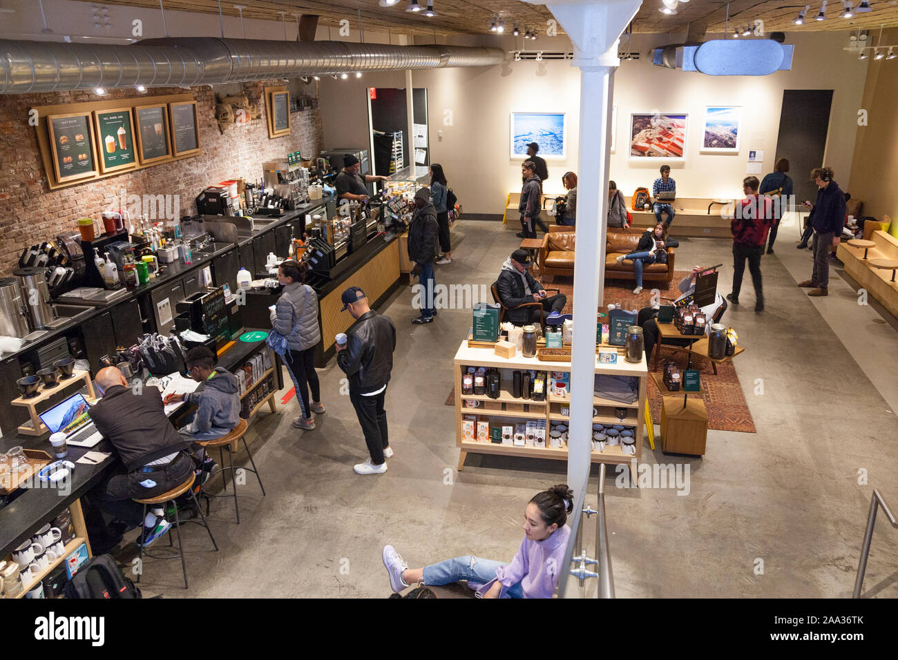 Starbucks chelsea 26th street new york hires stock photography and images Alamy