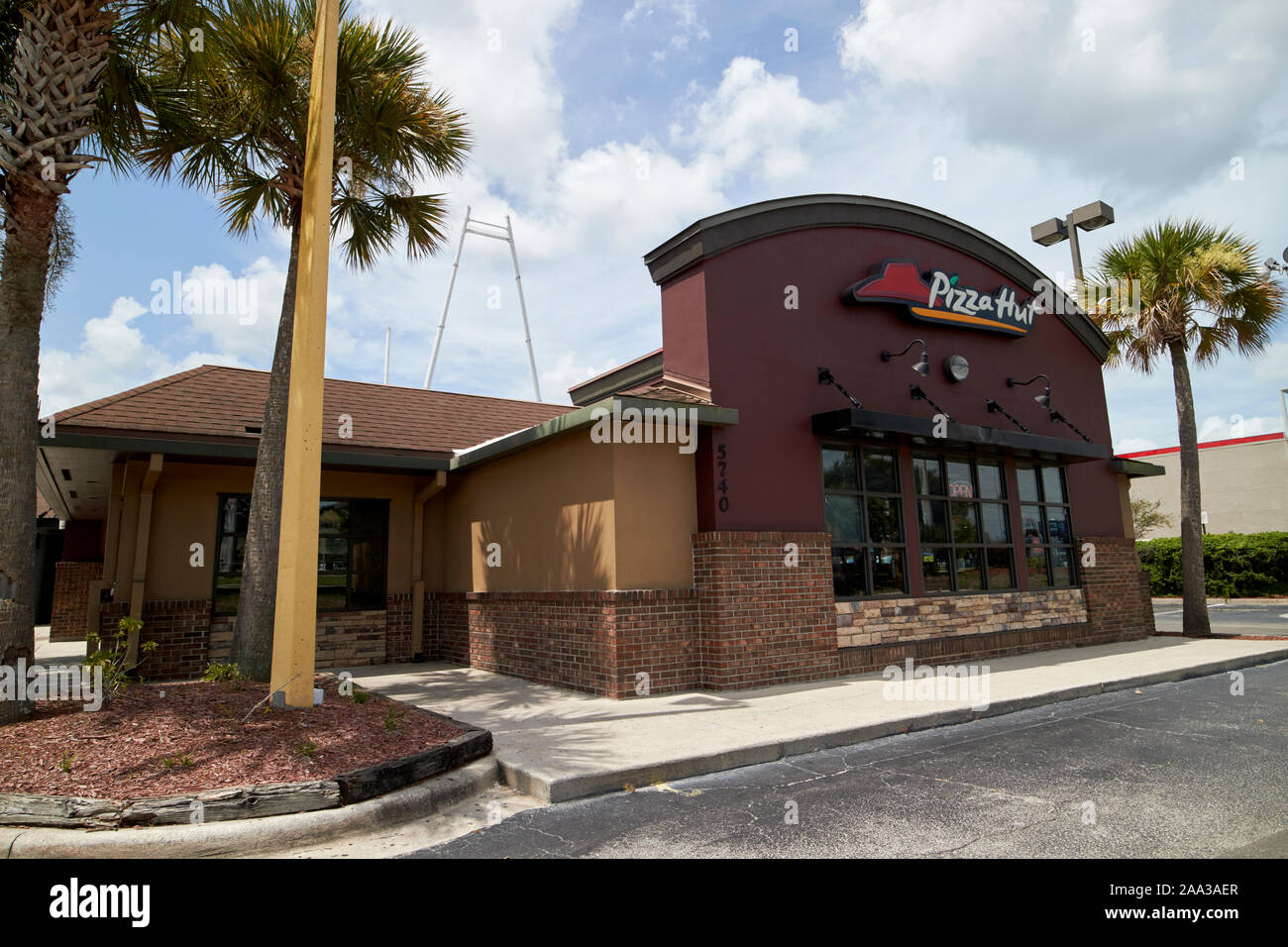 pizza hut restaurant in kissimmee florida usa Stock Photo Alamy