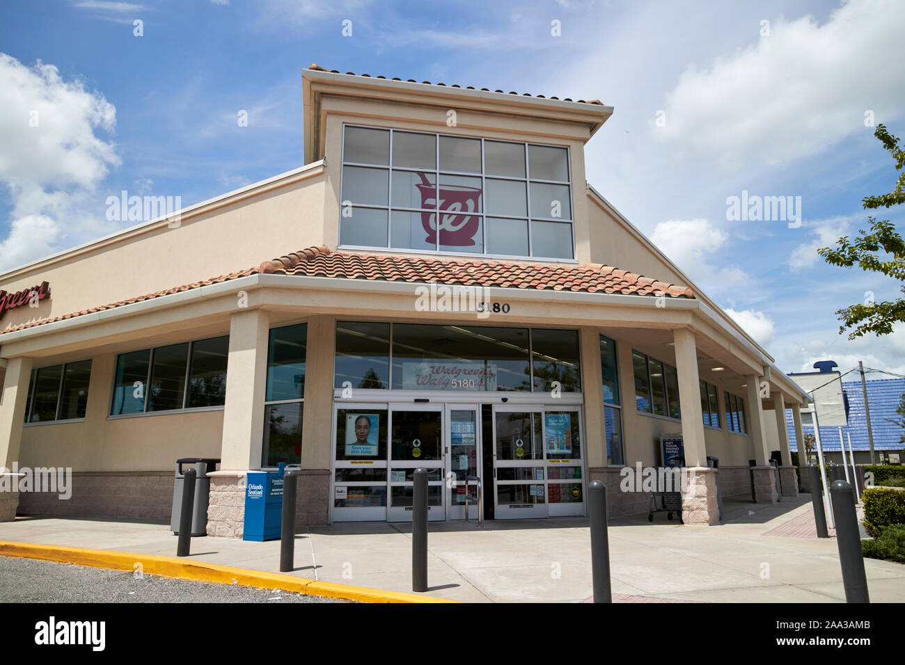 walgreens pharmacy store entrance florida usa Stock Photo Alamy
