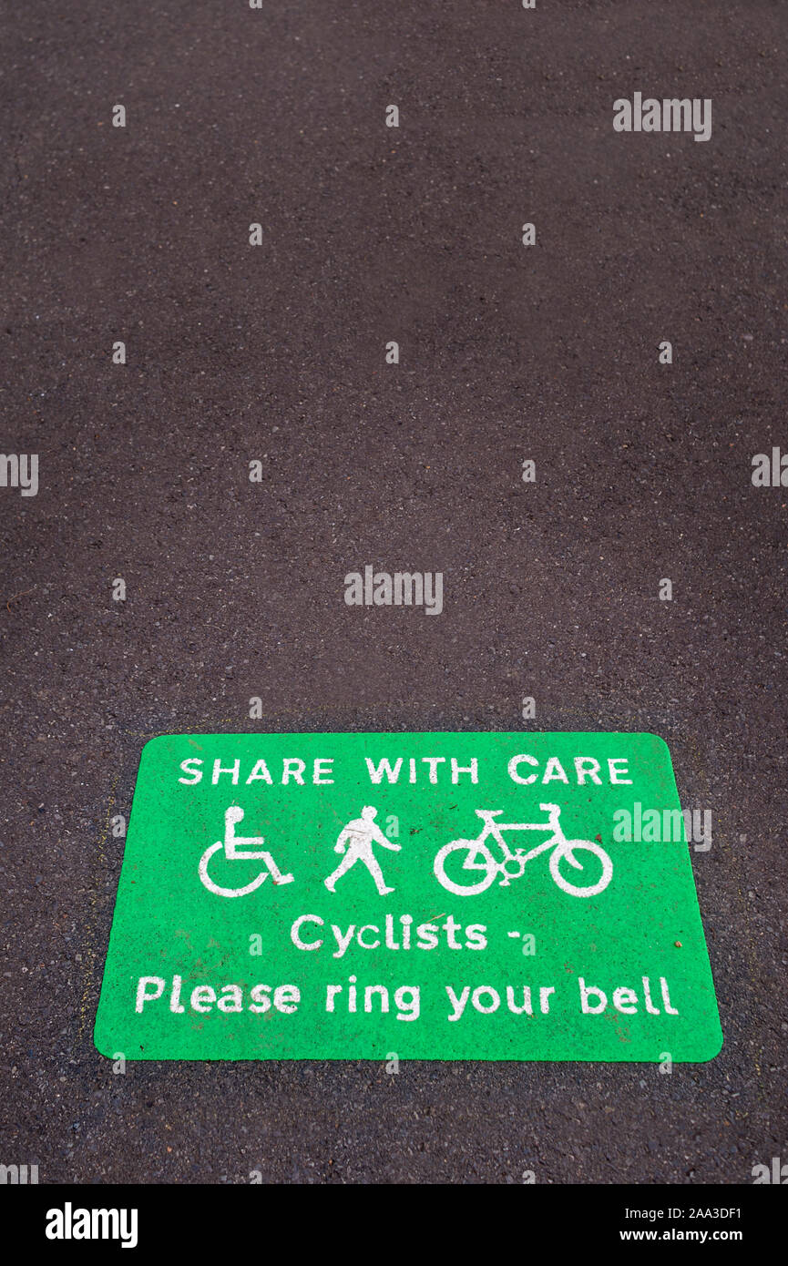 Cyclepath hires stock photography and images Alamy