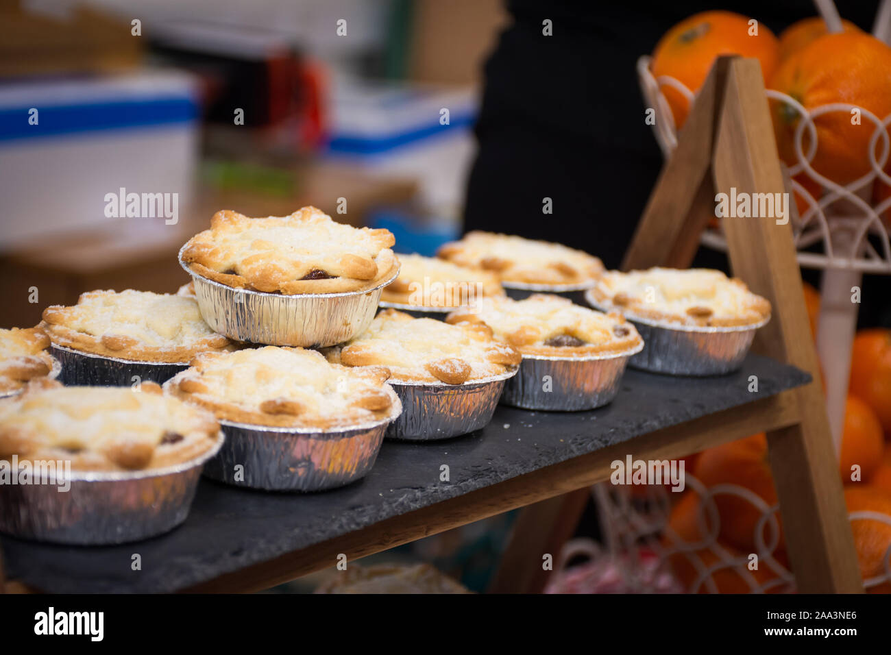 Traditional british mince pies hi-res stock photography and images - Alamy