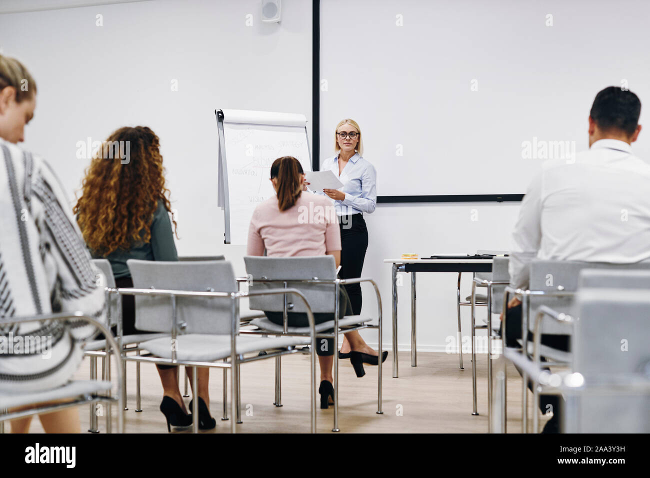 Manager talking employees hi-res stock photography and images - Alamy