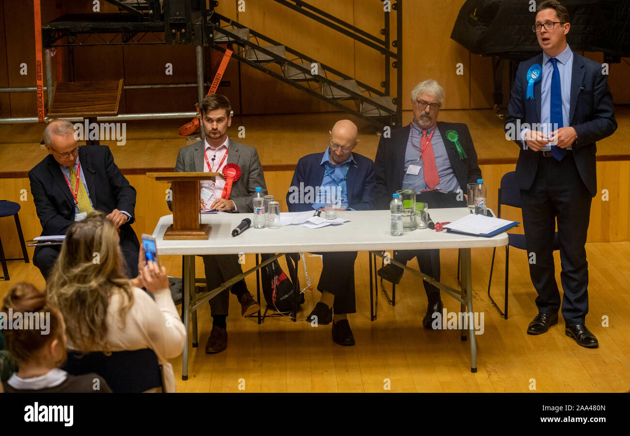 Brentwood Essex UK 19th Nov. 2019 General Election 2109 Brentwood General Election campaign hustings at the elite public Brentwood School Brentwood, Essex   Note: Robin Tilbrook, the English Democrat candidate was not invited to the debate  pictured left to right, David Kendall, Liberal democrats, Oliver Durose, the labour party Mike Willis, Brentwood School, chairing the debate, Paul Jeater, Green party, and Alex Burghart, Conservative party  Credit Ian DavidsonAlamy Live News Stock Photo