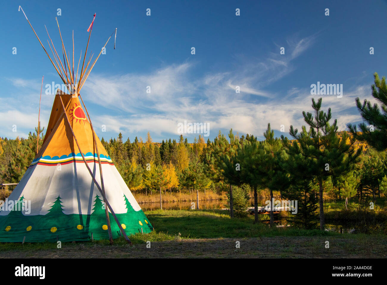 La Bostonnais (La Tuque), Québec, Canada - October 11, 2019 : Painted Tipi Teepee with Autumn Foliage in background, Domaine Notcimik, Mauricie Stock Photo