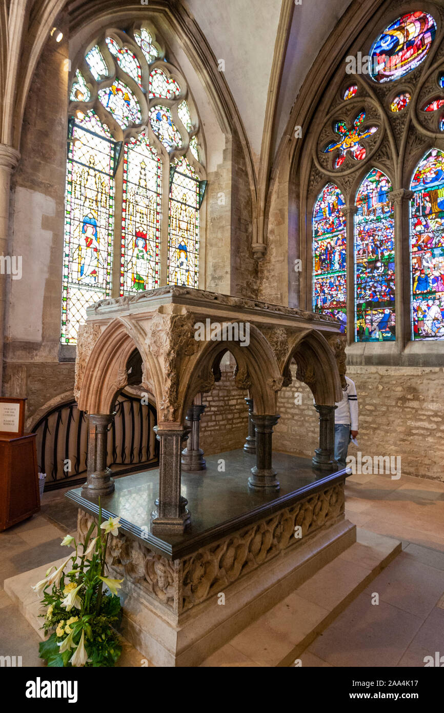 St Frideswide's Shrine, Cathedral, Christ college of Oxford University, Oxford, Oxfordshire, England, UK Stock - Alamy