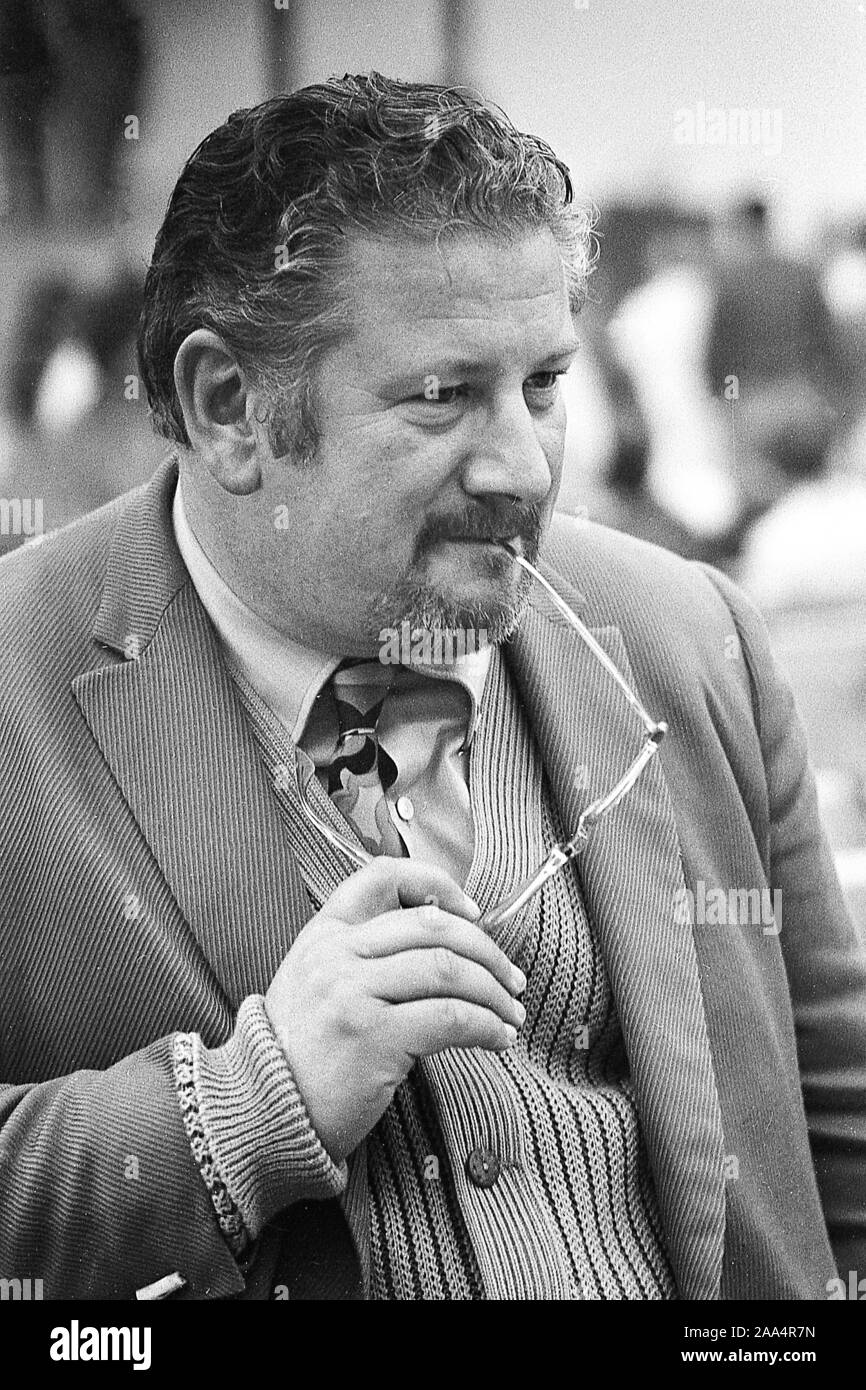 Sir Peter Alexander Ustinov was guest speaker at the 19th annual Aspen's International Design Conference in 1969. Speaking about the human interest in design rather than of designers interest in humans. Born 16 April 1921 and died 28 March 2004. An English actor, voice actor, writer, dreamatist, filmmaker, director, screenwriter, comedian, etc. Stock Photo