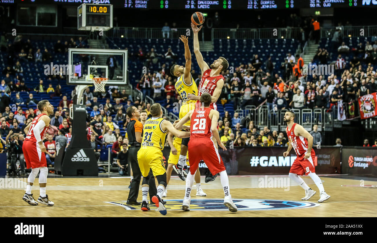 Berlin, Germany. 19th Nov, 2019. Basketball: Euroleague, Alba Berlin - Red  Star Belgrade, Main Round, 9th Matchday, Mercedes-Benz Arena. ALBA's  Johannes Thiemann (4th from right) and Ognjen Kuzmic (2nd from right) from