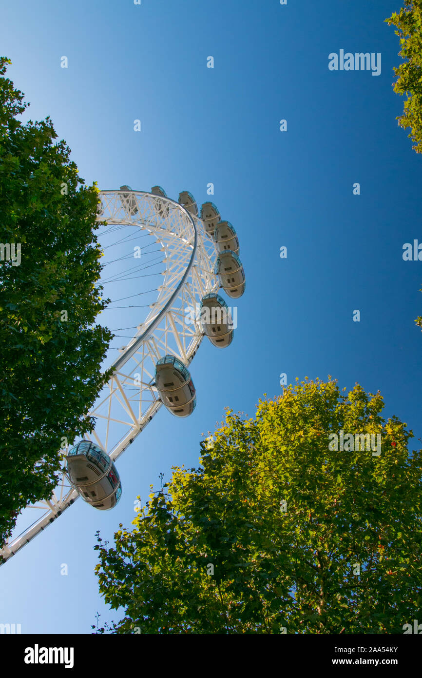 London eye gondola hi-res stock photography and images - Alamy