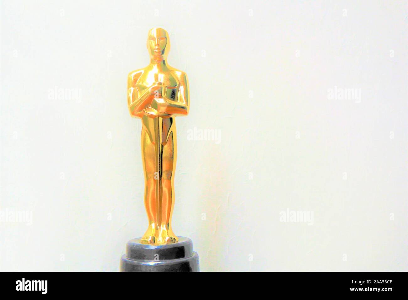 Oscar statuette academy award statue hi-res stock photography and images -  Page 2 - Alamy