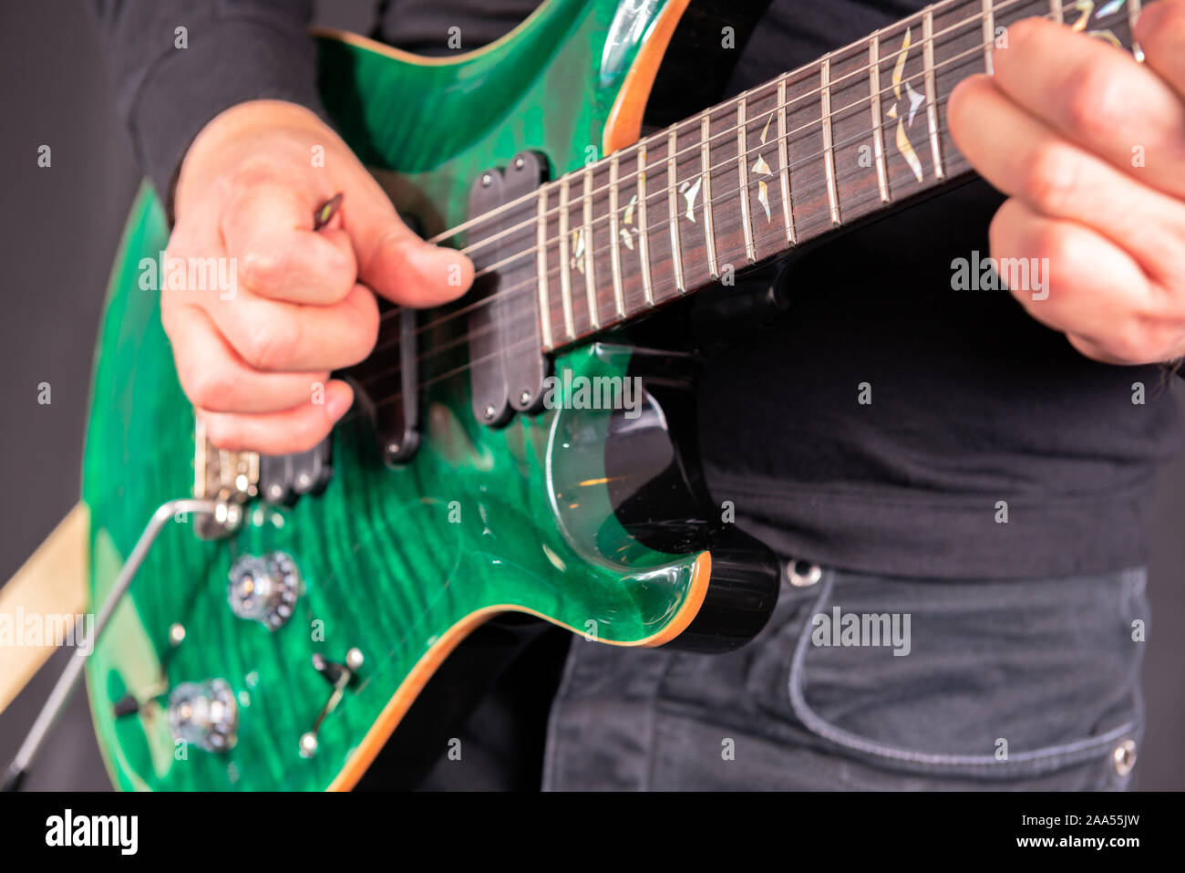 Mans hand playing acoustic guitar hi-res stock photography and images ...