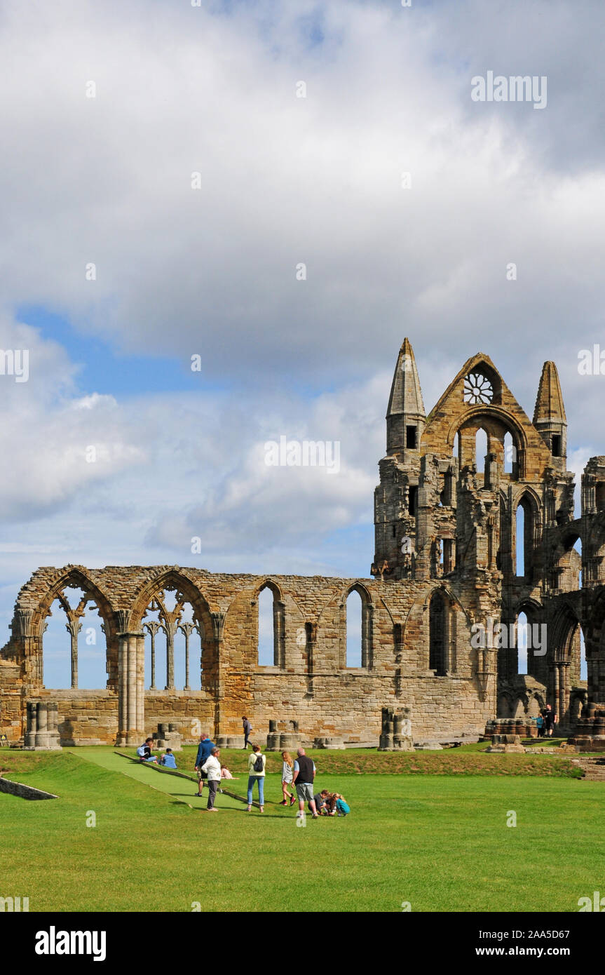 後藤様のご予約ページ　Whitby Abbey File:Whitby Abbey 1.jpg - Wikimedia Commons