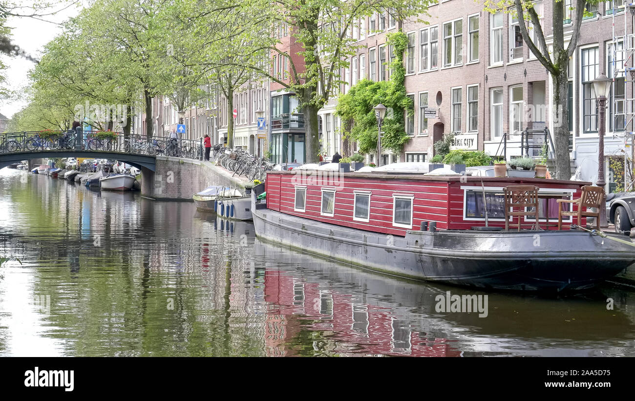 Historic boat tied up hi-res stock photography and images - Alamy