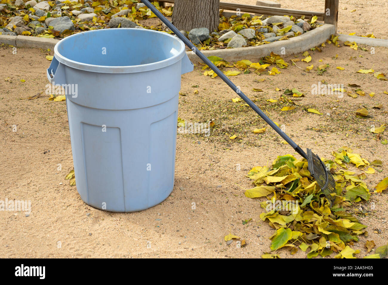 Fallen trash can hi-res stock photography and images - Alamy
