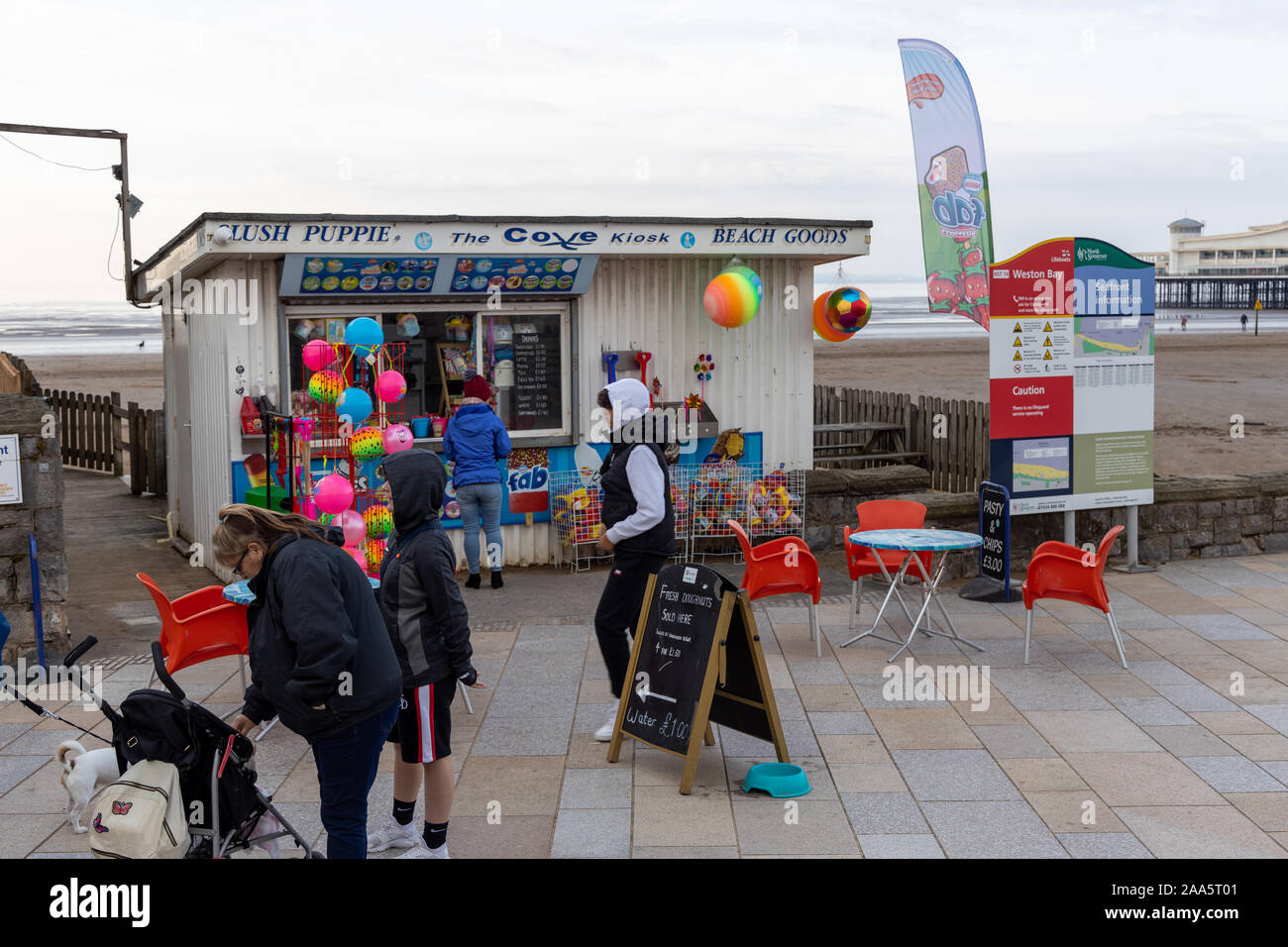 The Cove Kiosk, Seafront, Weston-Super-Mare Stock Photo