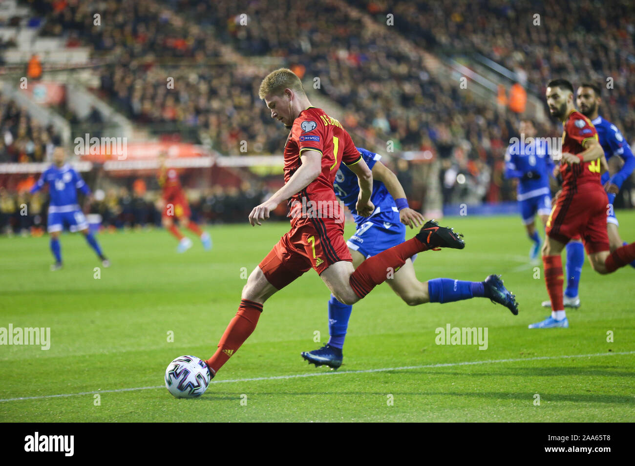Brussels, Belgium. 19th Nov, 2019. Kevin De Bruyne (Front) of Belgium passes the ball during a UEFA Euro 2020 group I qualifying match between Belgium and Cyprus in Brussels, Belgium, Nov. 19, 2019. Credit: Zheng Huansong/Xinhua/Alamy Live News Stock Photo