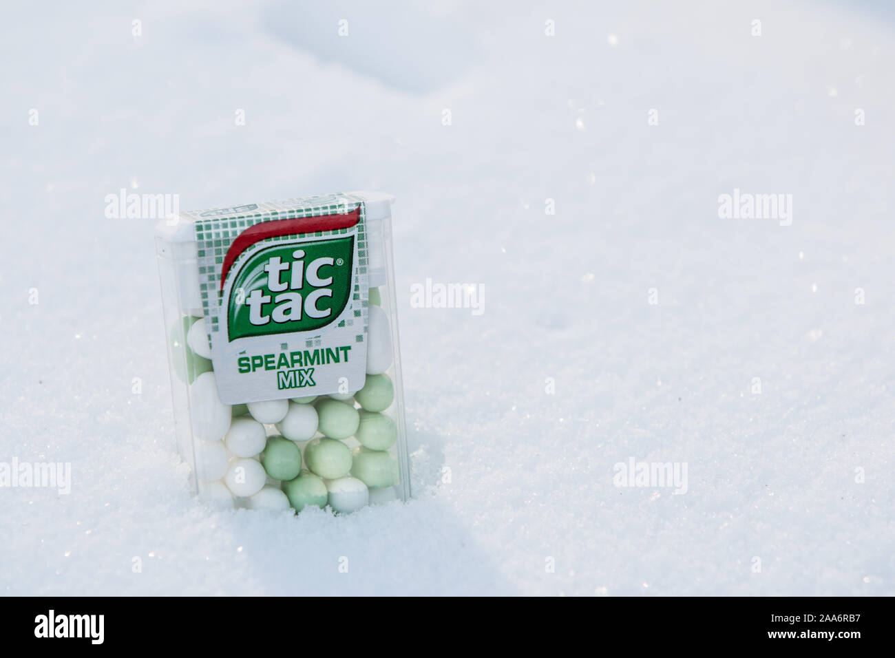 TIC TAC Spearmint/Orange mix used to refresh the mouth, cooling breath and  gives off a pleasing smell . TicTac brand of small, hard mints, by Ferrero  Stock Photo - Alamy