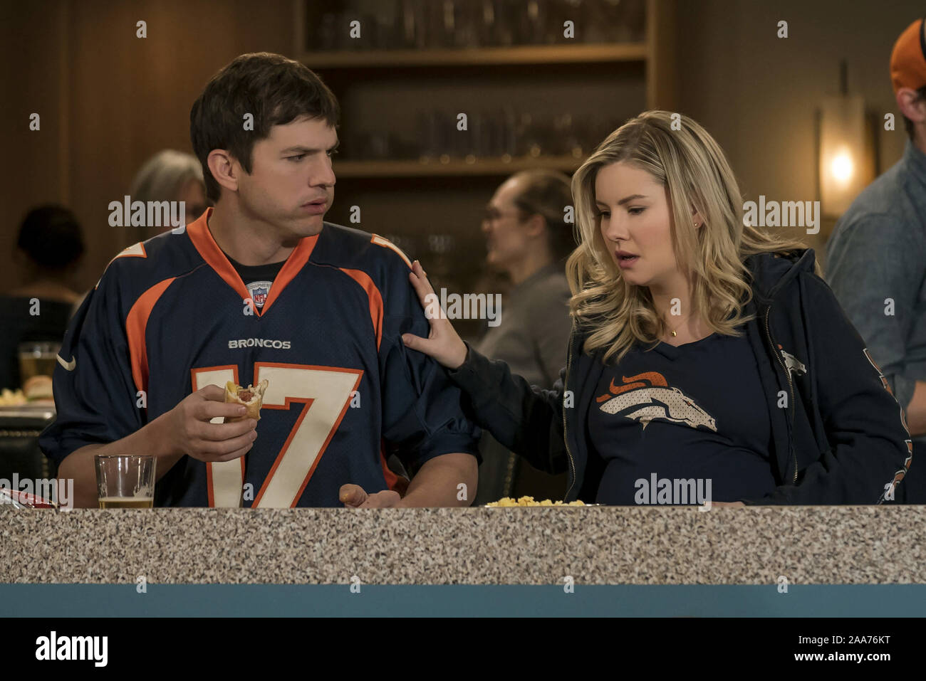 Ashton Kutcher, Elisha Cuthbert, 