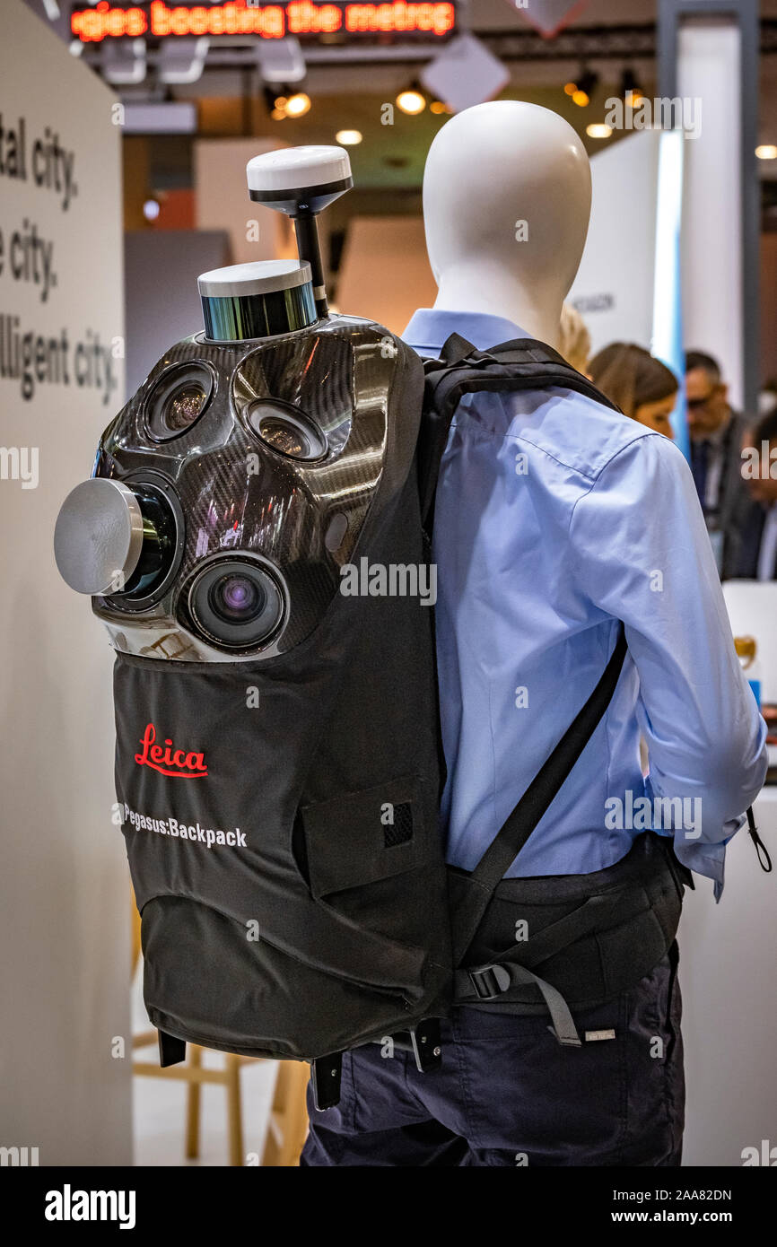 Barcelona, Spain. 19th Nov, 2019. A portable measuring and Geo location system with Leica cameras manufactured by the Hexagon brand seen during the Fair.First day of the Smart City Expo World fair which exists to empower cities and collectivise urban innovation. It has the visit of 400 international experts, 45,000 m2 and 844 global companies. It takes place from 19-21 Nov 2019. Credit: SOPA Images Limited/Alamy Live News Stock Photo