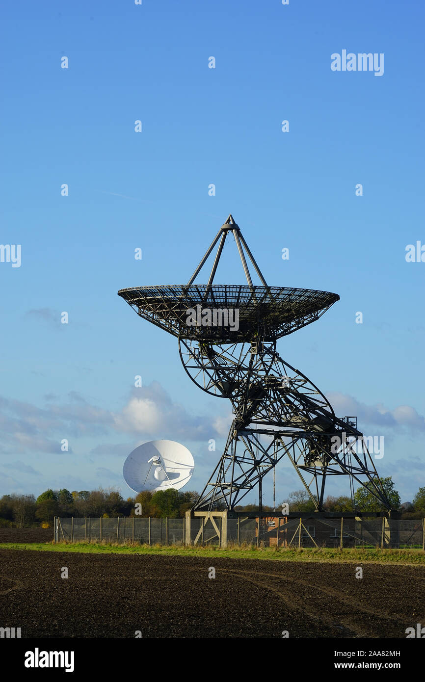 Decomissioned radio telescope dish at Cambridge University's Mullard Observatory Stock Photo