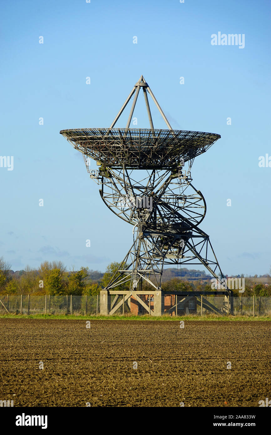 Decomissioned radio telescope dish at Cambridge University's Mullard Observatory Stock Photo